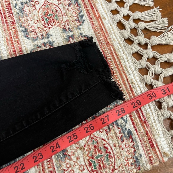 Universal Thread factory distressed raw frayed denim skinny mid rise jeans - Picture 8 of 9